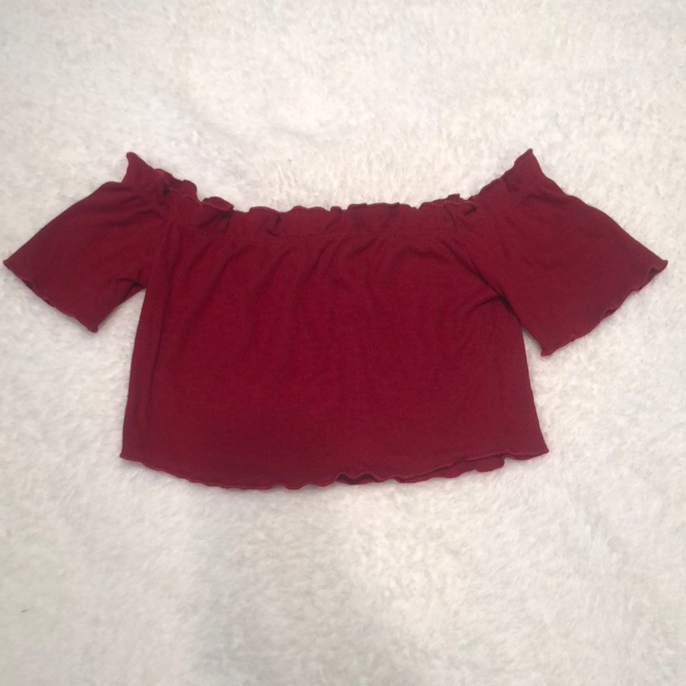 Off Shoulder Lettuce Trim Crop Top